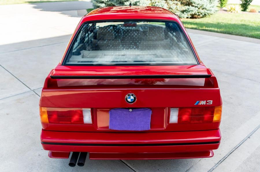  BMW M3 Coupe (E30) 1988 года  (NA) (фото 16 из 231)